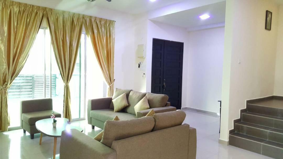 Ipoh Easteden Homestay Exterior foto